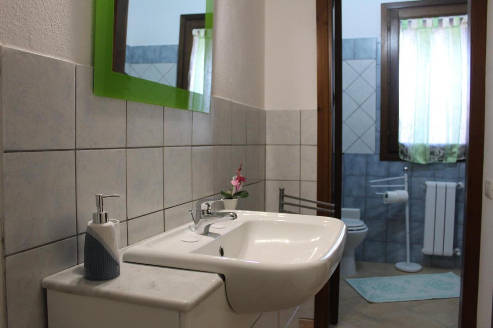 Pasiga - Private Jacuzzi - Apartment Telti Luaran gambar