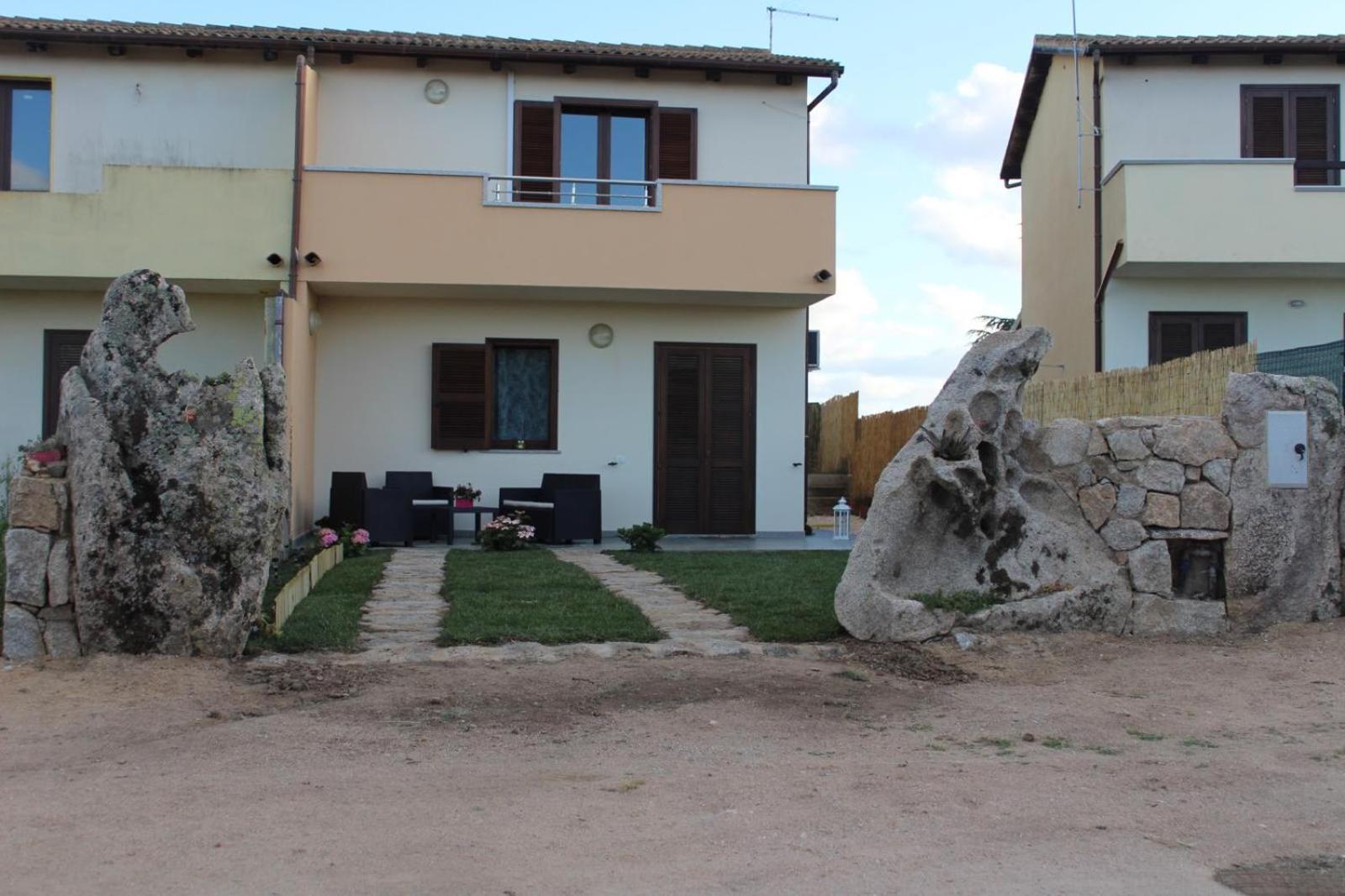 Pasiga - Private Jacuzzi - Apartment Telti Luaran gambar